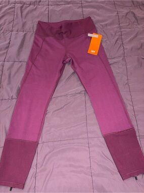 Lucy Purple/Maroon Performance Leggings NWT Women’s Large